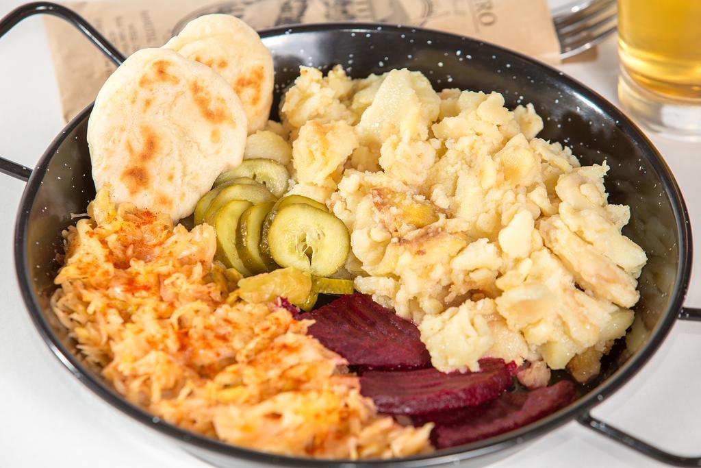 Artmotel & Bistro Хацег Екстер'єр фото